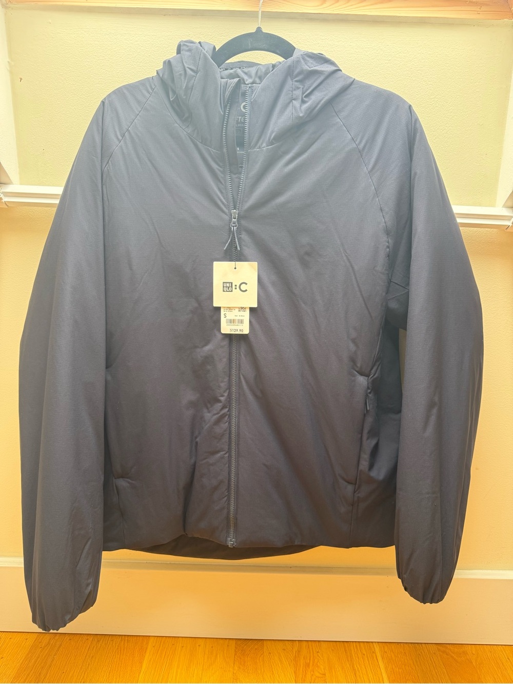 NWT Uniqlo Men's Navy PUFFTECH Parka, size small